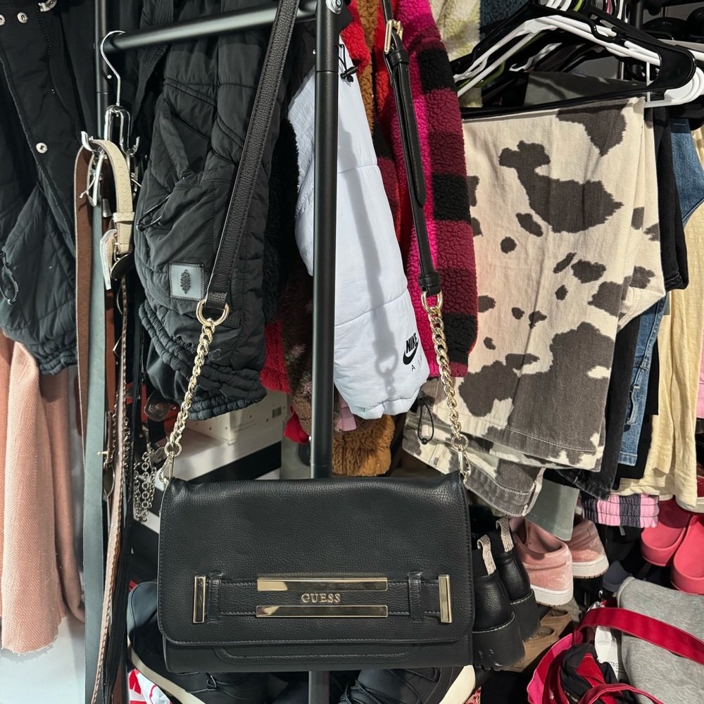 Guess Black Leather Crossbody Bag with Gold Chain